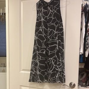 NWOT Robbie Bee Black and White Sleeveless Dress